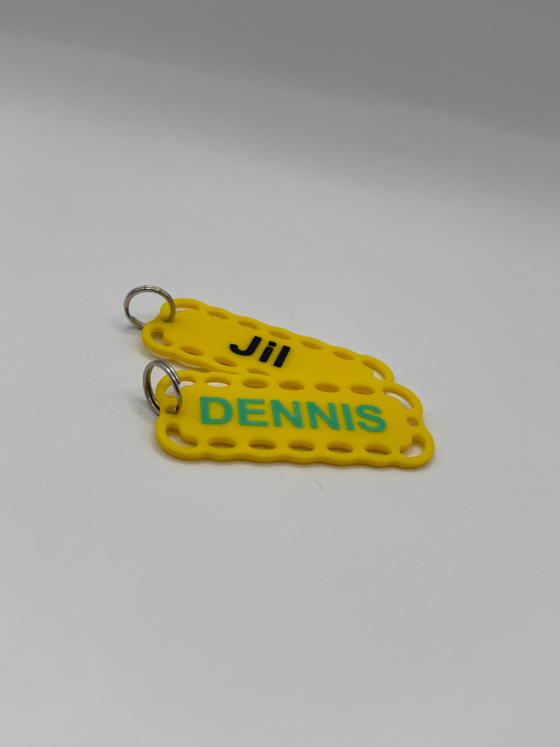 Spineboard - personalisierter  Schluesselanhaenger mit Schlüsselring im Originalen Spineboard Design! 